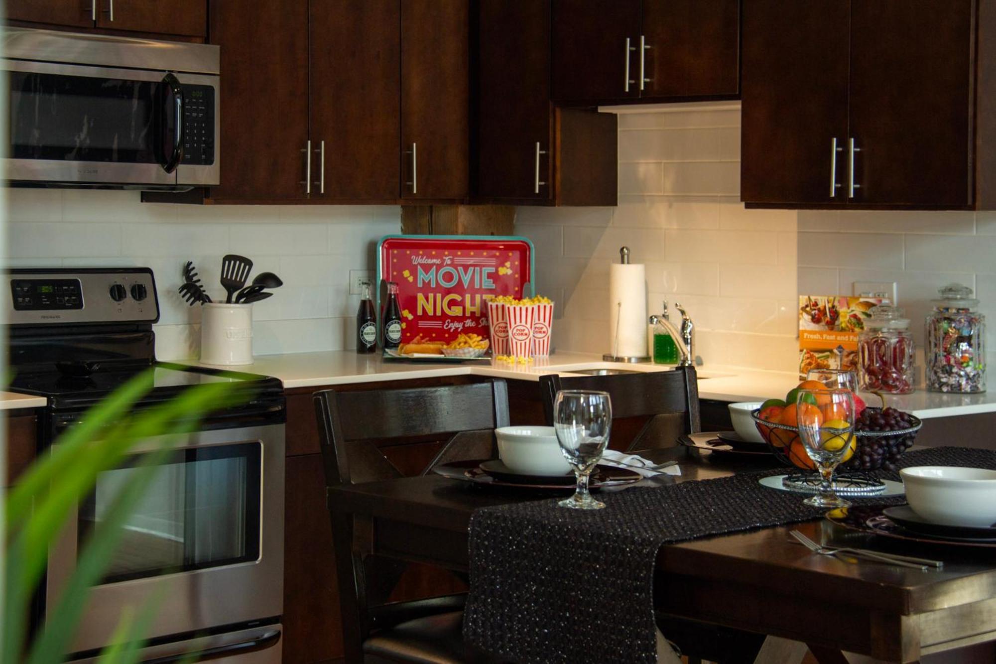 Luxery Stay Chicago - Themed Units! Close To Downtown, Mccormick Place & Wintrust Arena Exteriör bild